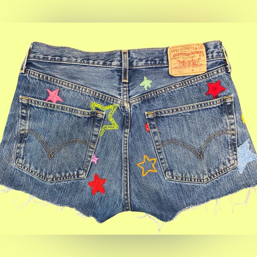 COPY - ⭐️🌟💫Levi’s hand embroidered cutoff shorts size 32